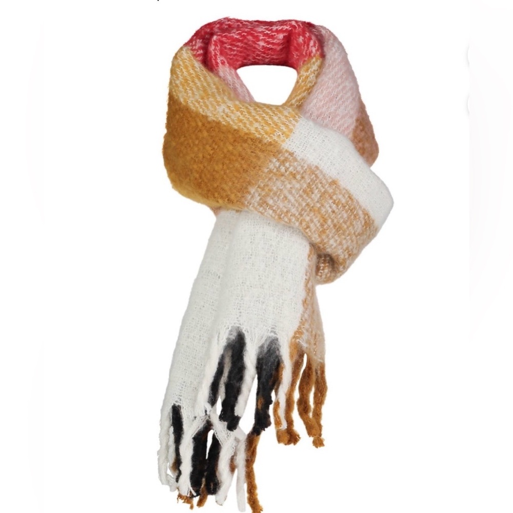 Lucky Brand Cream Beanie and Scarf Gift Set - Picture 3 of 6